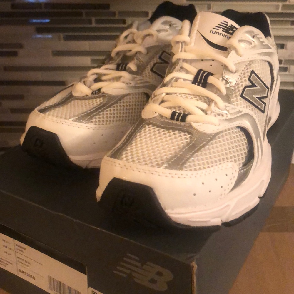 New Balance 530 White Silver Navy - Style MR530SG